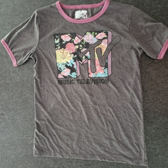 MTV Tops - Graphic tee MTV music televesion XL fits like M